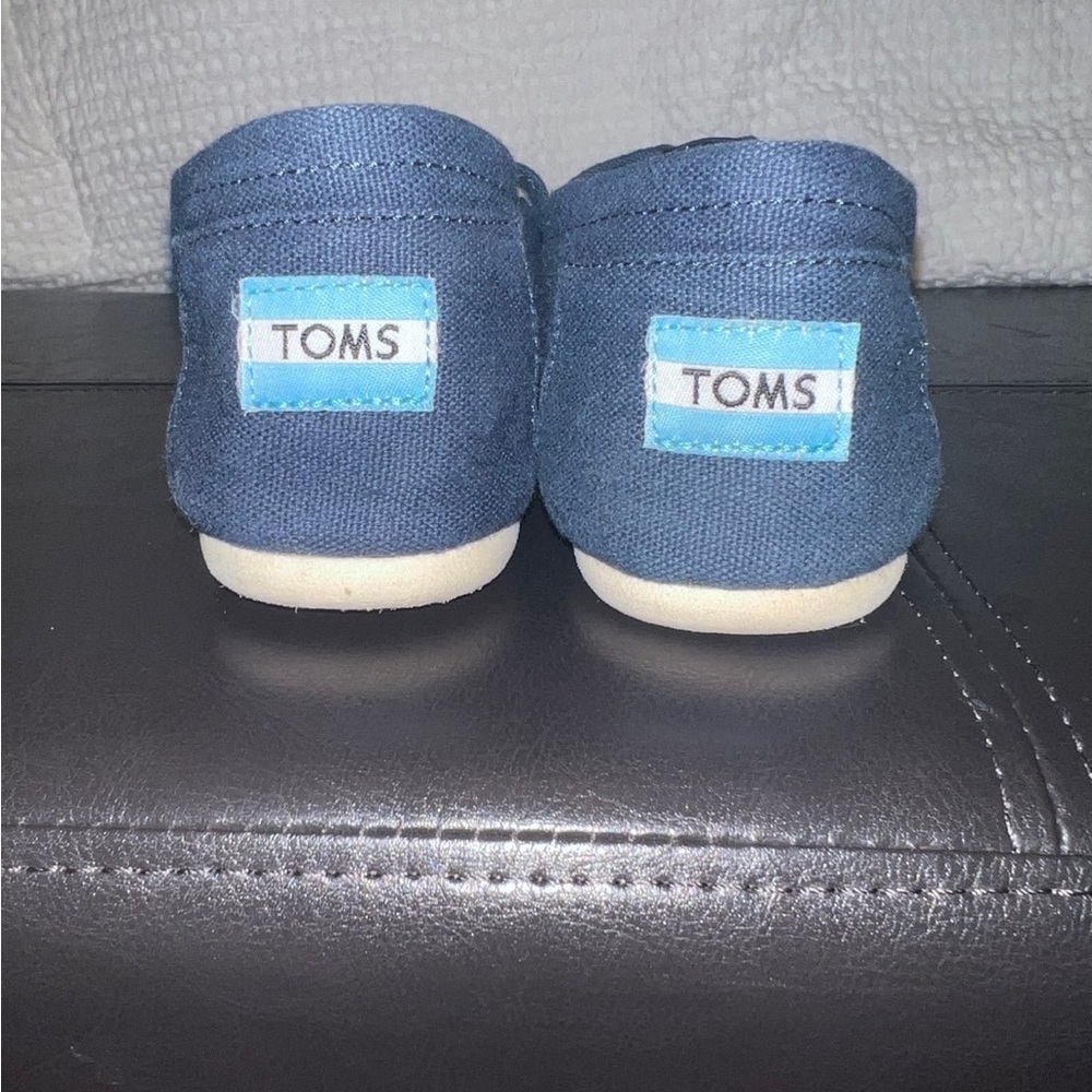 Toms Canvas Shoes View 6